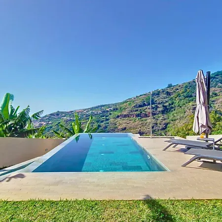 Serenity Valley Escape By Lovelystay Villa *